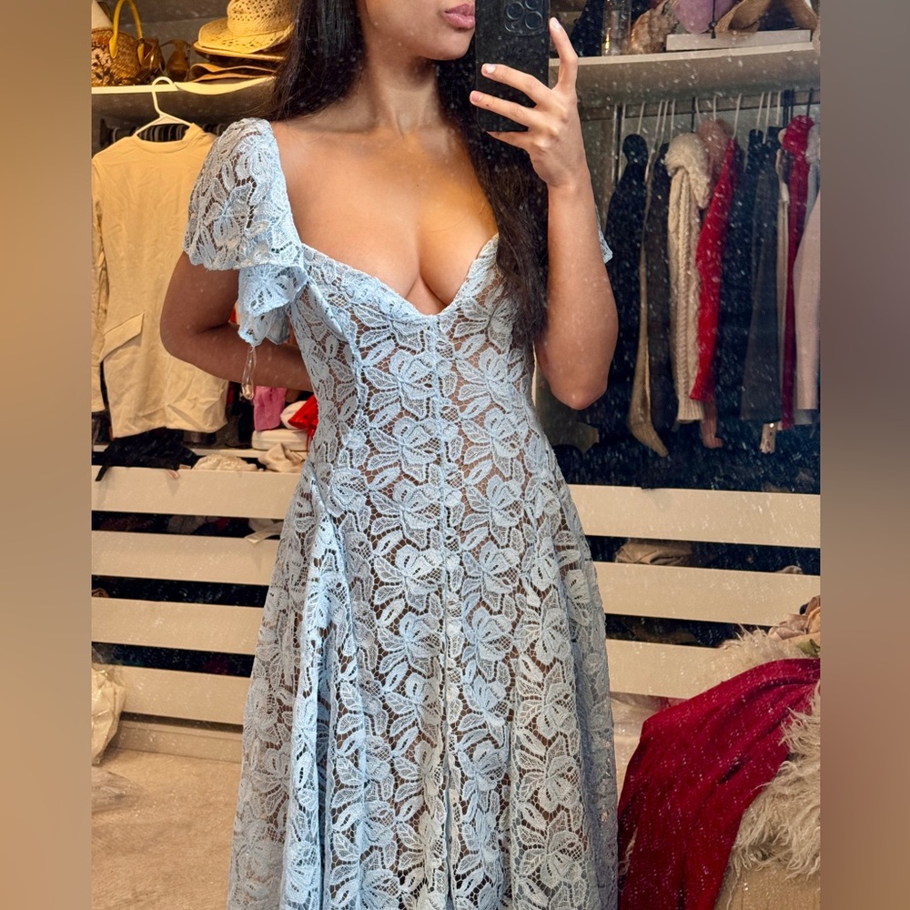 HOUSE OF CB 'Austen' Bluebell Floral Lace Midi Dress - Picture 8 of 10